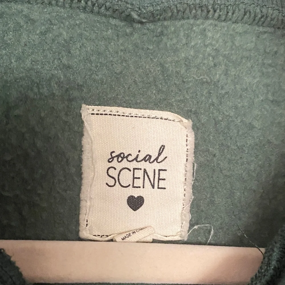Social Scene Green New York Half-Zip Sweatshirt Retro Style Size Medium - Picture 2 of 5